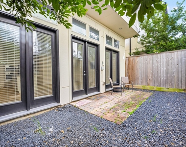 2713 Kinsley Oaks Drive - Photo Thumbnail 40