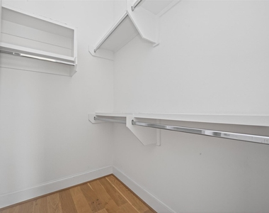 2713 Kinsley Oaks Drive - Photo Thumbnail 24