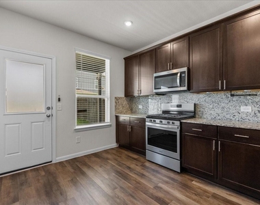 12615 Baker Bend Street - Photo Thumbnail 9