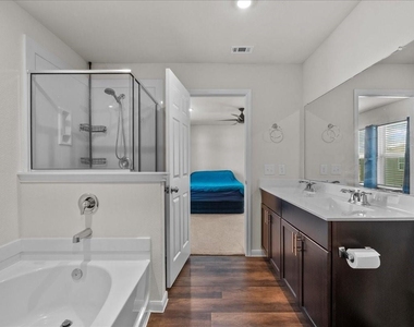 12615 Baker Bend Street - Photo Thumbnail 28