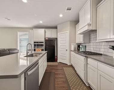28419 Hazel Trail - Photo Thumbnail 13