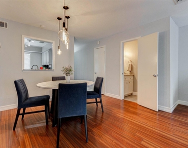 1212 Fairview Avenue - Photo Thumbnail 6