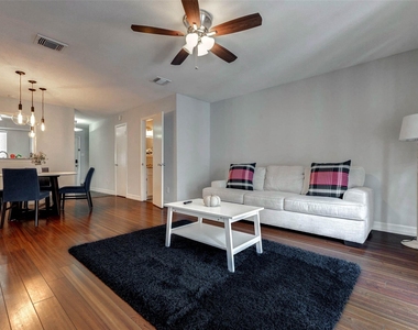 1212 Fairview Avenue - Photo Thumbnail 9