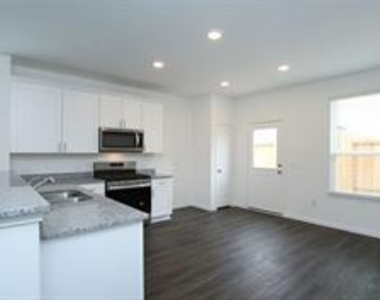 11750 Armadale Drive - Photo Thumbnail 12