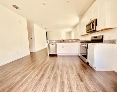 11750 Armadale Drive - Photo Thumbnail 5