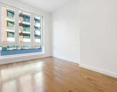 138-25 Barclay Ave 11355 - Photo Thumbnail 3