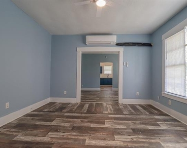 2237 North Street - Photo Thumbnail 2