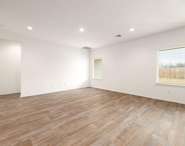3023 Sycamore Run Lane - Photo Thumbnail 6