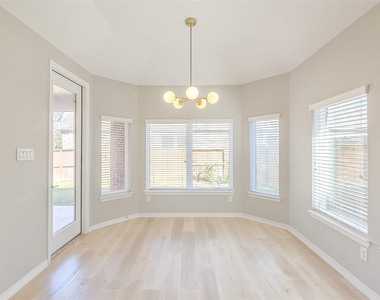 18314 Southwood Creek Drive - Photo Thumbnail 15