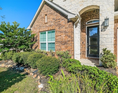18314 Southwood Creek Drive - Photo Thumbnail 1