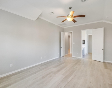 18314 Southwood Creek Drive - Photo Thumbnail 17