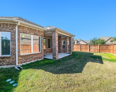 18314 Southwood Creek Drive - Photo Thumbnail 31