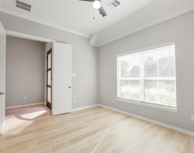 18314 Southwood Creek Drive - Photo Thumbnail 5