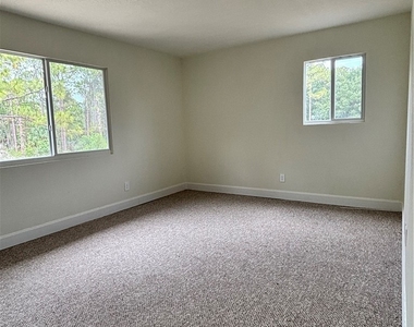 2150 Panama Avenue - Photo Thumbnail 35