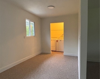 2150 Panama Avenue - Photo Thumbnail 46