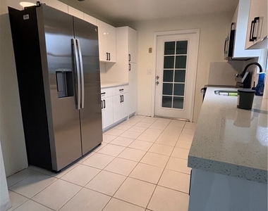 2150 Panama Avenue - Photo Thumbnail 41