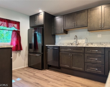 3510 Se 2nd Avenue - Photo Thumbnail 12