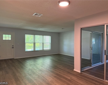 3510 Se 2nd Avenue - Photo Thumbnail 3