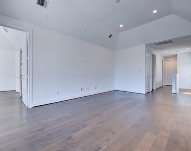 4947 Rusk Street - Photo Thumbnail 13