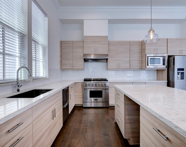 4947 Rusk Street - Photo Thumbnail 1