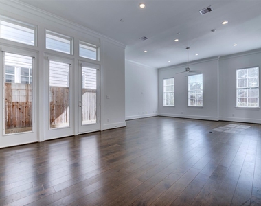 4947 Rusk Street - Photo Thumbnail 10