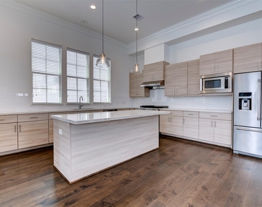 4947 Rusk Street - Photo Thumbnail 11