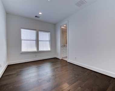 4947 Rusk Street - Photo Thumbnail 20
