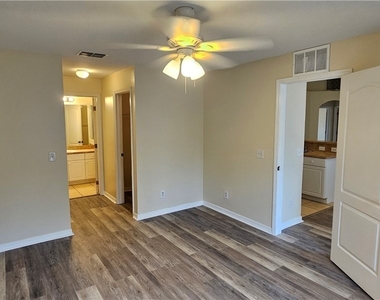 3601 57th Street W - Photo Thumbnail 6