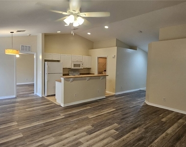 3601 57th Street W - Photo Thumbnail 11