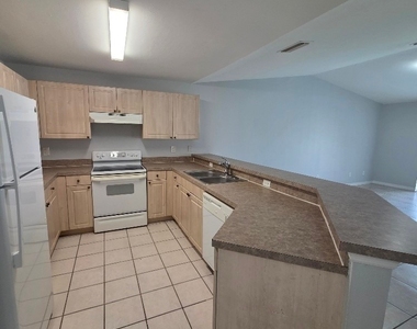 2408 Joe Avenue S - Photo Thumbnail 7