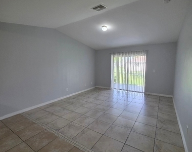 2408 Joe Avenue S - Photo Thumbnail 9