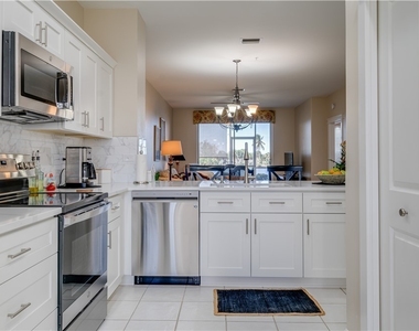 17120 Bridgestone Court - Photo Thumbnail 5