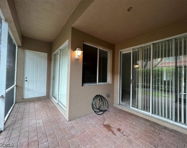 9634 Roundstone Circle - Photo Thumbnail 11