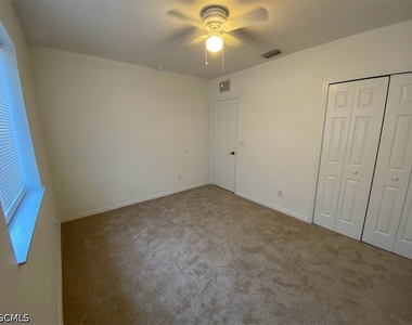 9634 Roundstone Circle - Photo Thumbnail 8