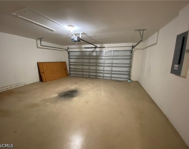 1104 Nw 11th Place - Photo Thumbnail 24