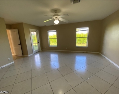 1104 Nw 11th Place - Photo Thumbnail 27