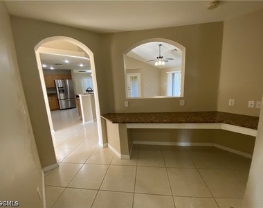 1104 Nw 11th Place - Photo Thumbnail 15