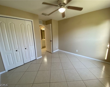 1104 Nw 11th Place - Photo Thumbnail 17
