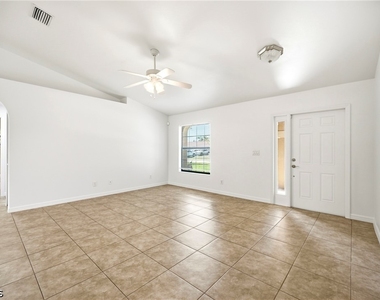 1502 Se 33rd Street - Photo Thumbnail 14