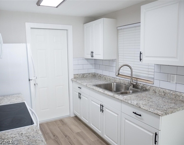 1526 Wood Road - Photo Thumbnail 7