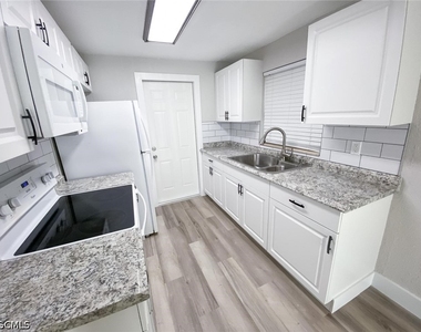 1526 Wood Road - Photo Thumbnail 4