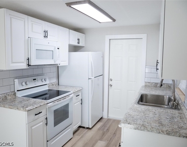 1526 Wood Road - Photo Thumbnail 6