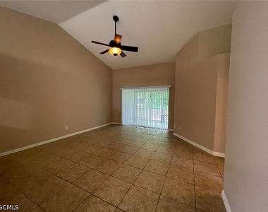 908 Cape Coral Parkway W - Photo Thumbnail 5