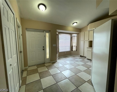 908 Cape Coral Parkway W - Photo Thumbnail 7