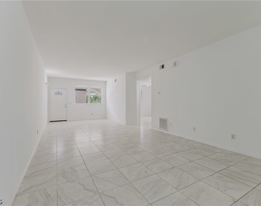 5612 Rose Garden Road - Photo Thumbnail 7