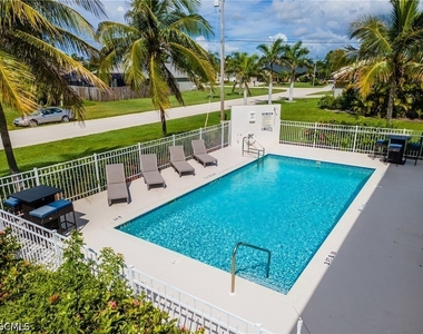 5612 Rose Garden Road - Photo Thumbnail 12