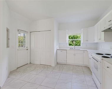 5612 Rose Garden Road - Photo Thumbnail 10
