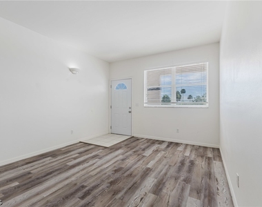 5612 Rose Garden Road - Photo Thumbnail 5