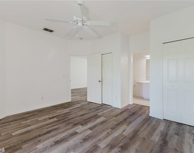 5612 Rose Garden Road - Photo Thumbnail 18