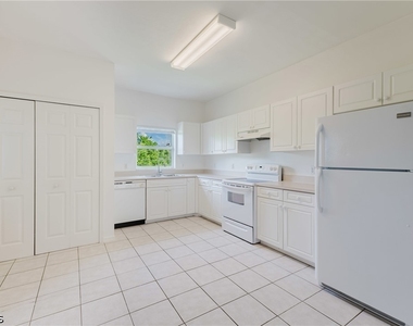 5612 Rose Garden Road - Photo Thumbnail 9